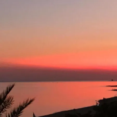 Playa Paraiso Bed & Breakfast 4*